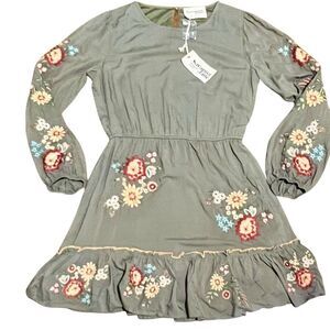 Savanna Jane Ruffled Tiered Boho Embroidered Sundress with Bishop Sleeves NWT